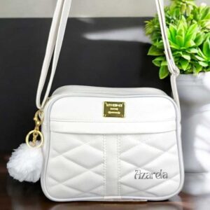 Bolsa Pequena Transversal com Chaveiro Branca